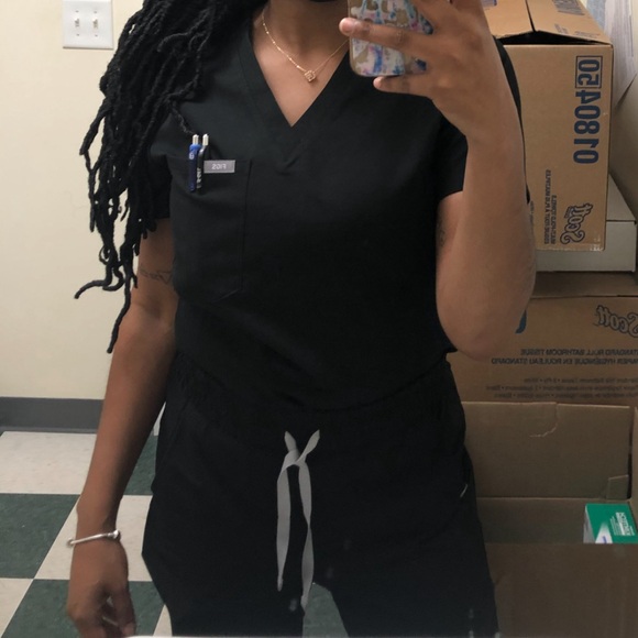 Figs Black Zamora - Picture 2 of 5